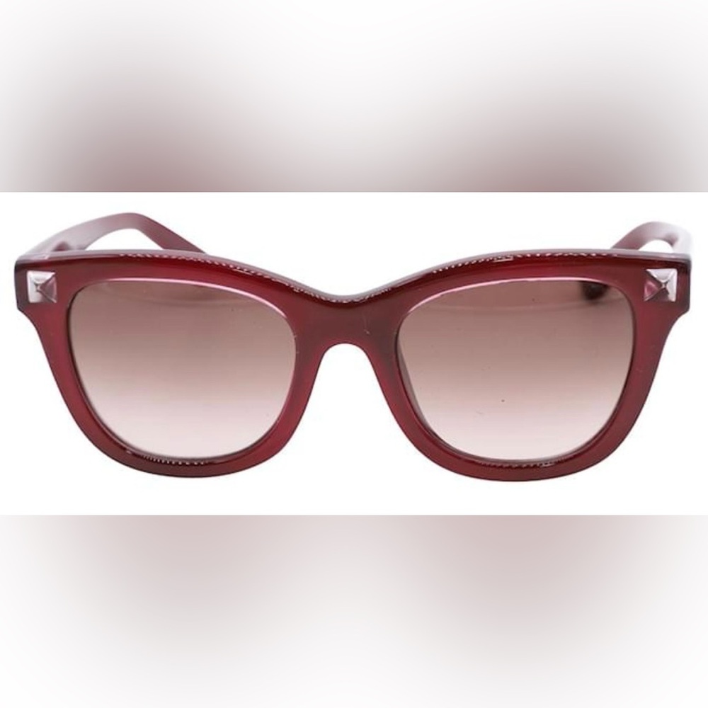 EUC Authentic Valentino Garavani Rockstud Sunglasses V706S